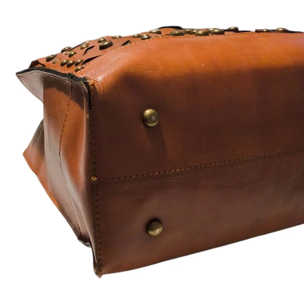 Patricia Nash Studded Link Perforated Toscano Tote Bag in Cognac Brown EUC - Picture 11 of 16